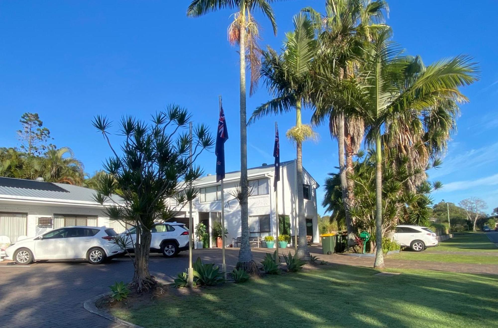 Beachmere Palms Motel מראה חיצוני תמונה